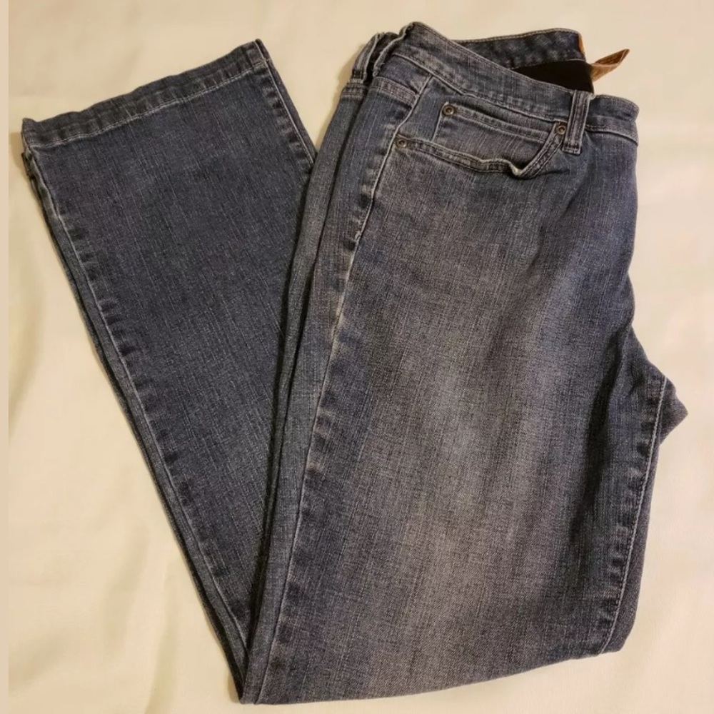 ST. JOHNS BAY SECRETLY LIFTED JEANS SIZE 10P